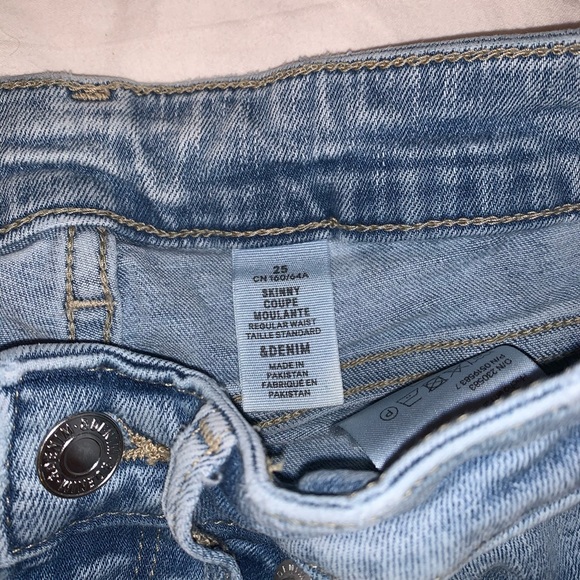 ‼️SOLD‼️H&M SKINNY JEANS - Picture 4 of 4